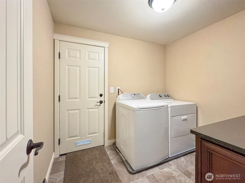 196 Marsh Hawk Lane Port Angeles WA 98382
