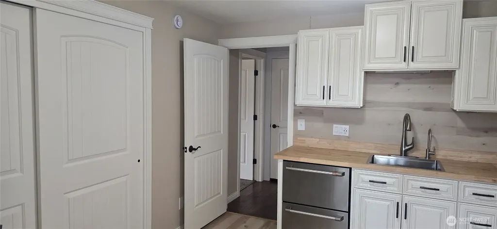 196 Marsh Hawk Lane Port Angeles WA 98382
