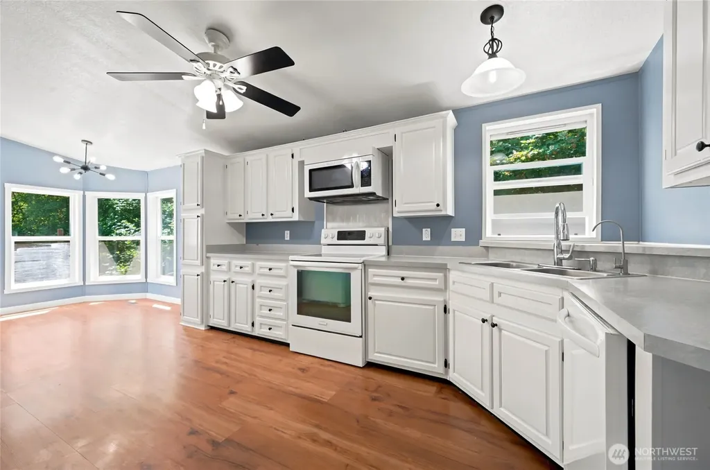 111 Shallow Shore Road Bellingham WA 98229