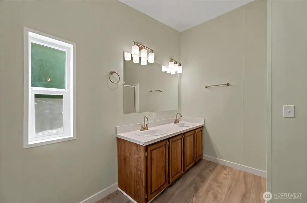 111 Shallow Shore Road Bellingham WA 98229