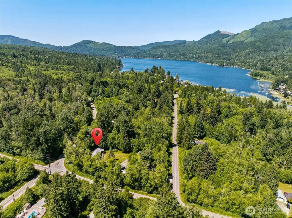 111 Shallow Shore Road Bellingham WA 98229