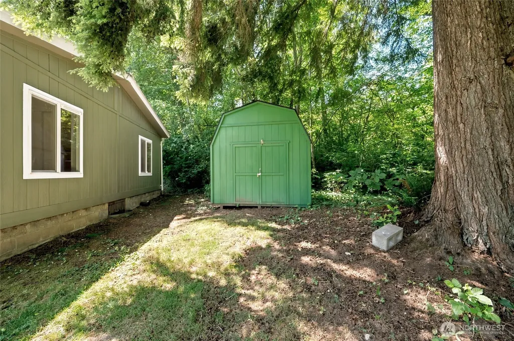 111 Shallow Shore Road Bellingham WA 98229
