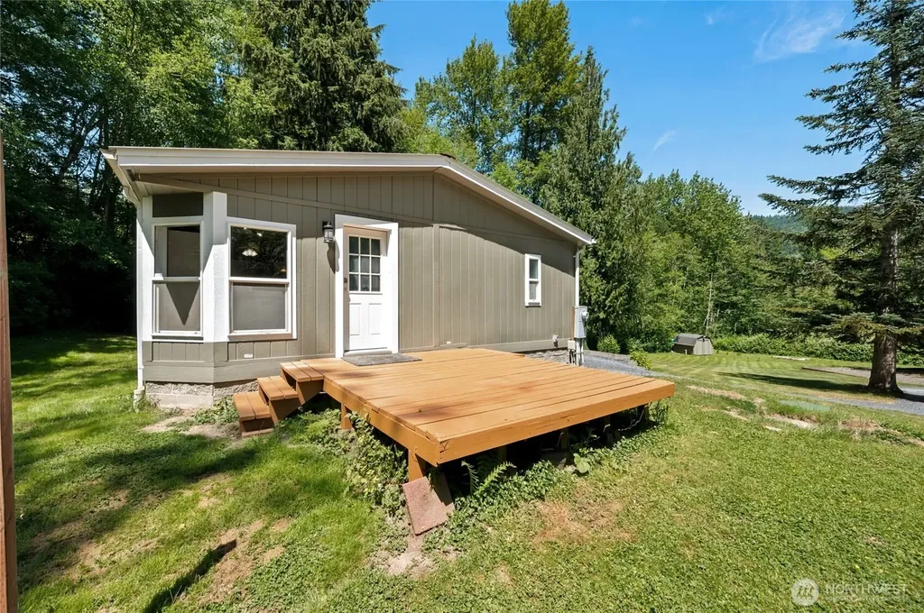 111 Shallow Shore Road Bellingham WA 98229