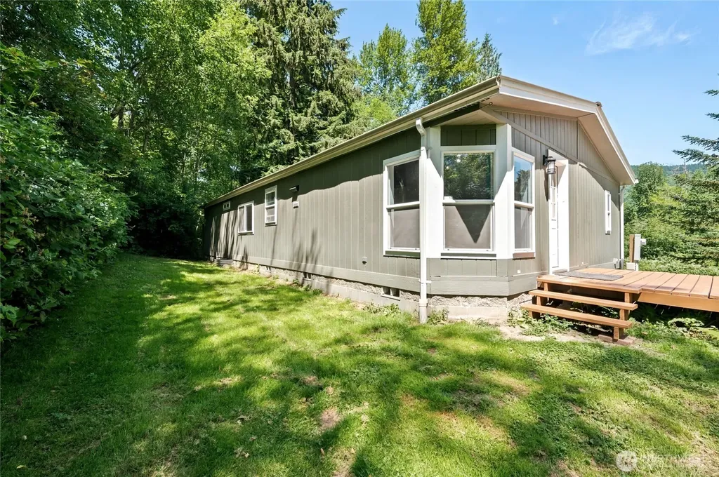 111 Shallow Shore Road Bellingham WA 98229