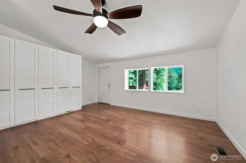 111 Shallow Shore Road Bellingham WA 98229