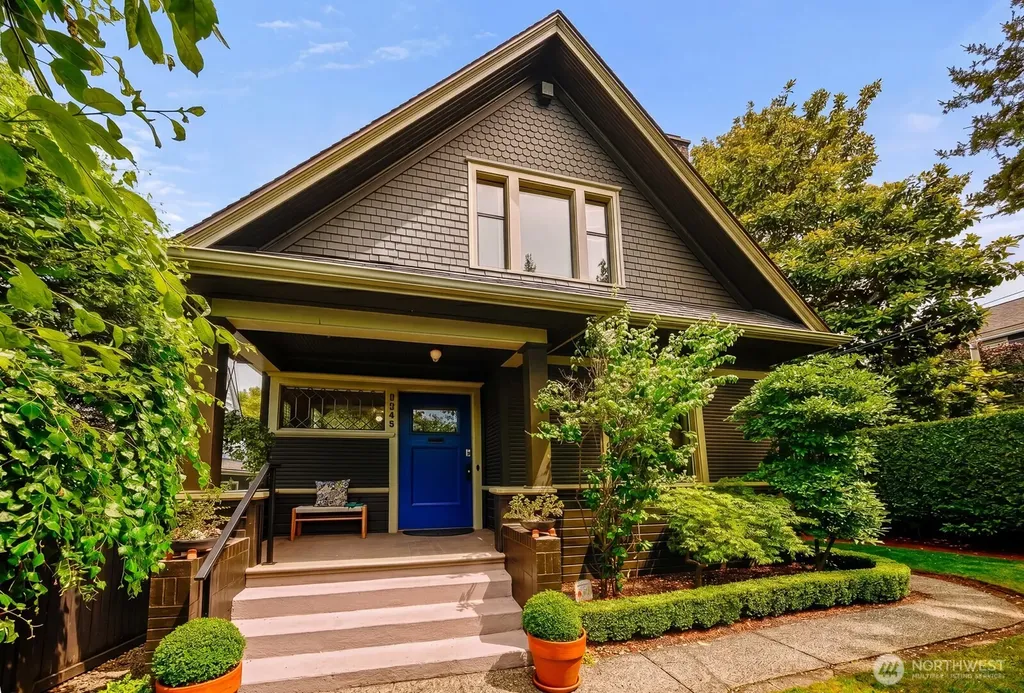 2202 Federal Avenue East Seattle WA 98102