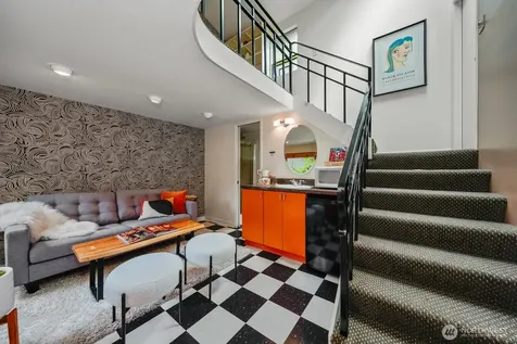 2202 Federal Avenue East Seattle WA 98102