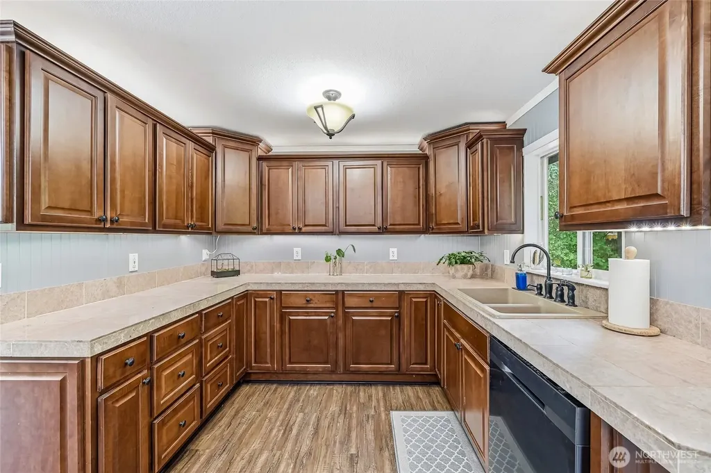 3428 Eagle Drive NE Olympia WA 98516