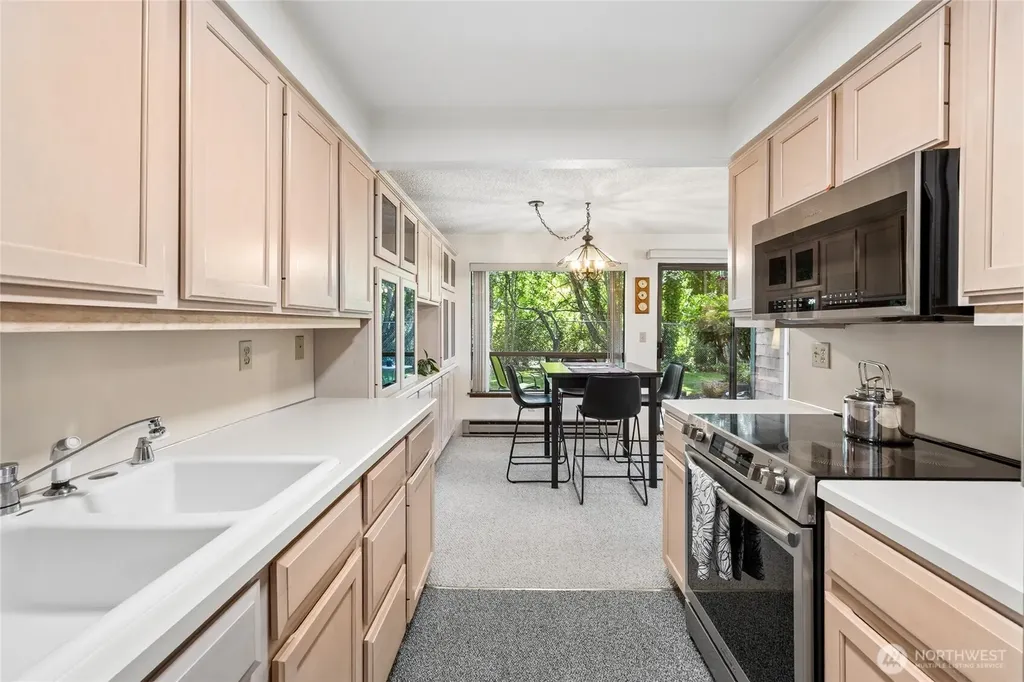 7324 N Skyview Place Tacoma WA 98406
