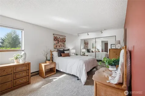 7324 N Skyview Place Tacoma WA 98406