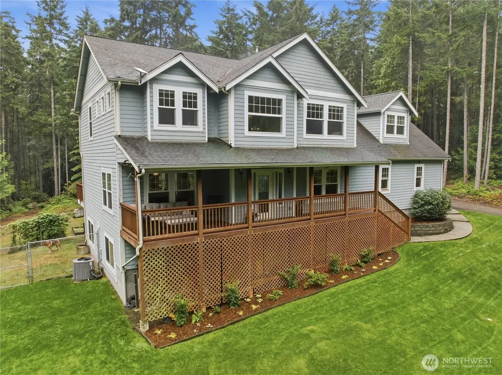 19845 Little Rude Avenue NW Poulsbo WA 98370