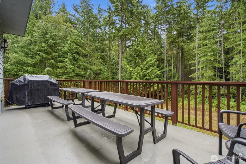 19845 Little Rude Avenue NW Poulsbo WA 98370