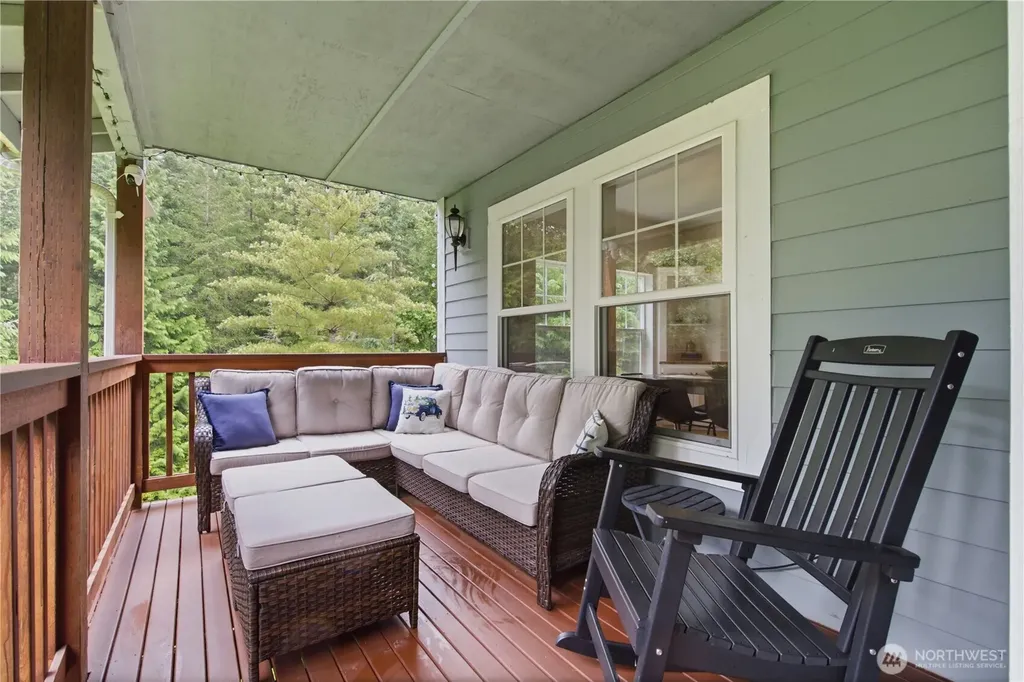 19845 Little Rude Avenue NW Poulsbo WA 98370