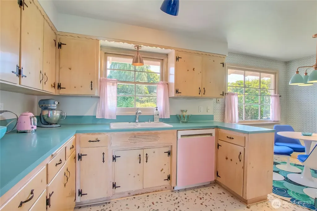 1754 N Narrows Drive Tacoma WA 98406