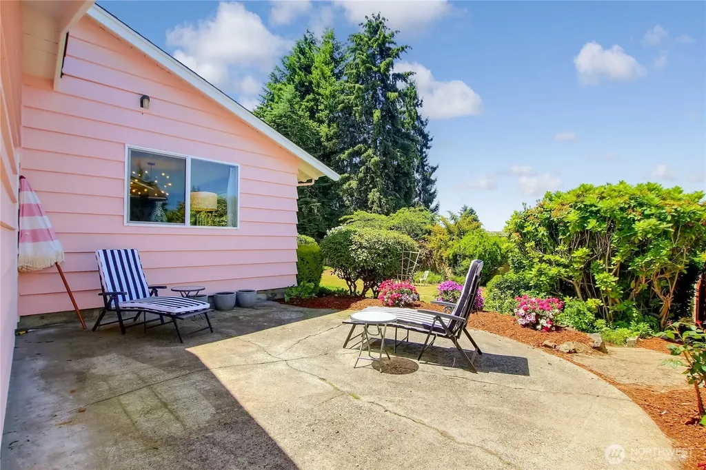 1754 N Narrows Drive Tacoma WA 98406