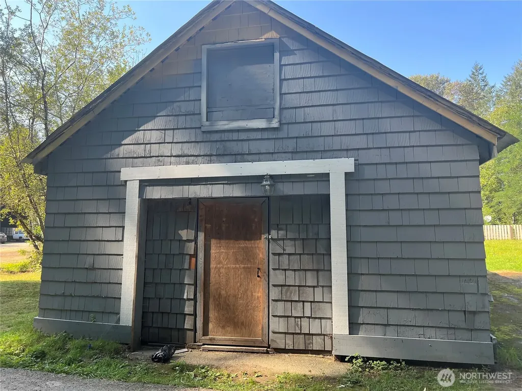 6467 Us Highway 101 Amanda Park WA 98526