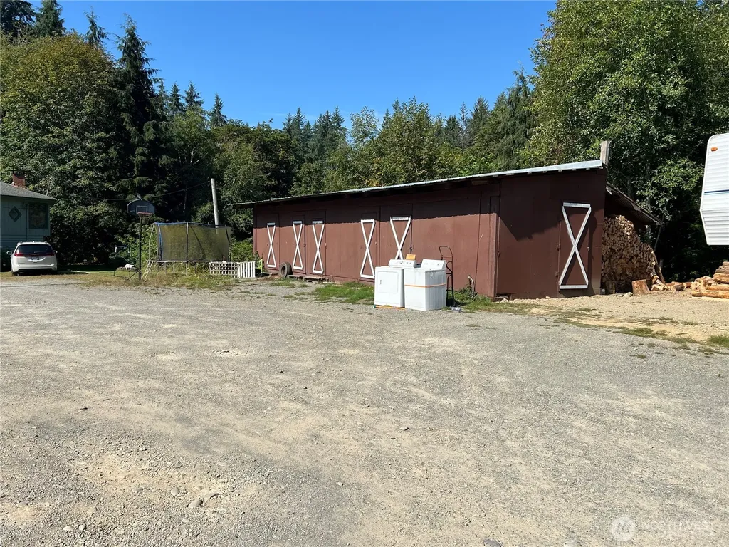 6467 Us Highway 101 Amanda Park WA 98526