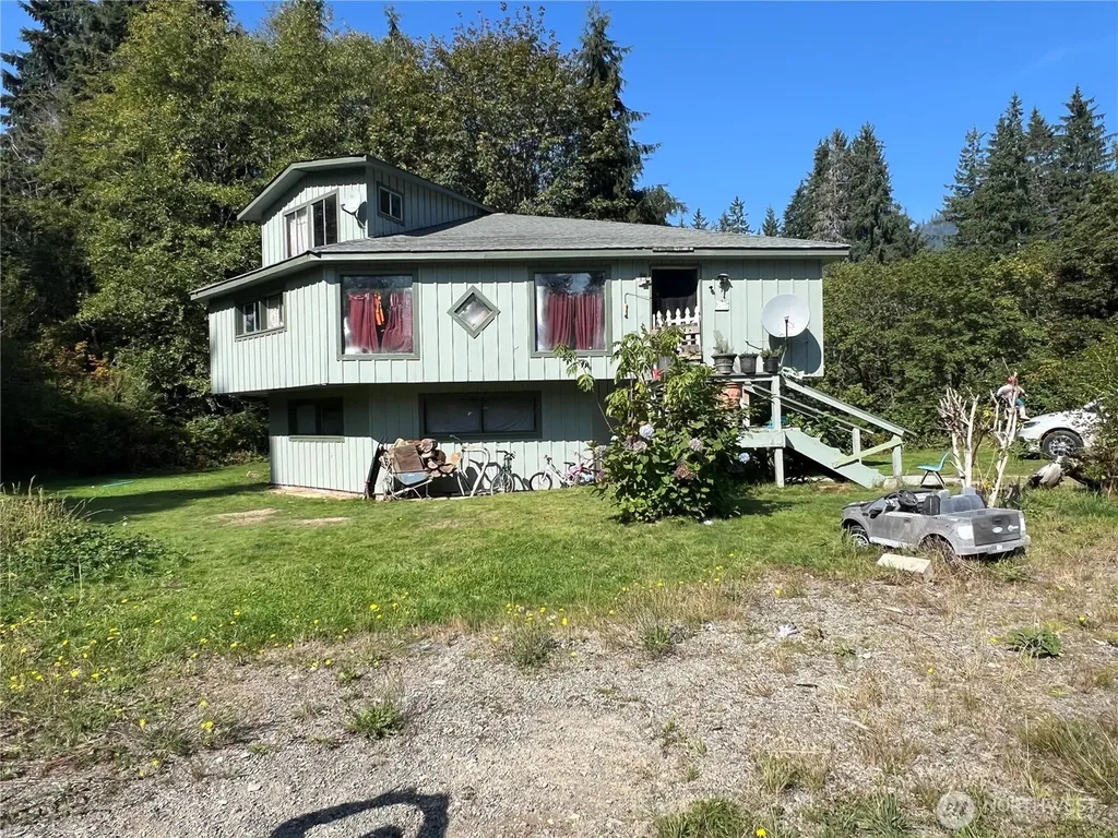 6467 Us Highway 101 Amanda Park WA 98526