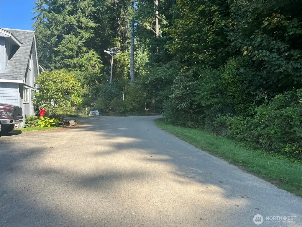 6467 Us Highway 101 Amanda Park WA 98526