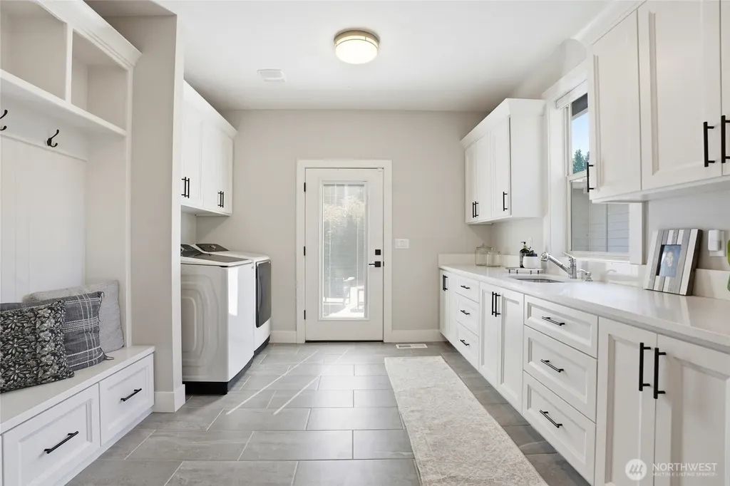 3011 NW Lake Road Camas WA 98607