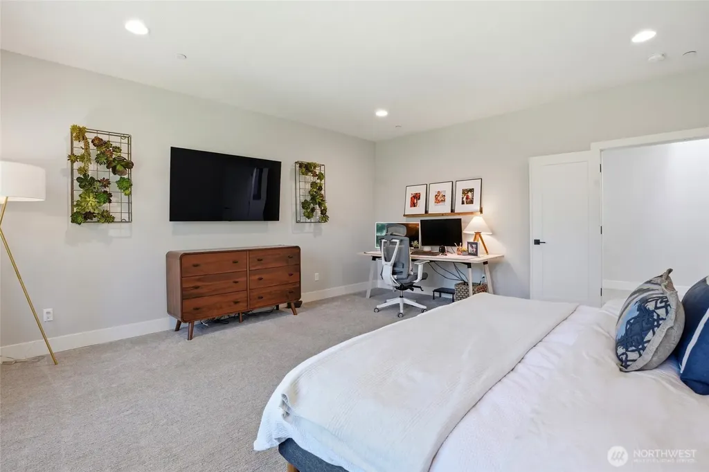 3011 NW Lake Road Camas WA 98607