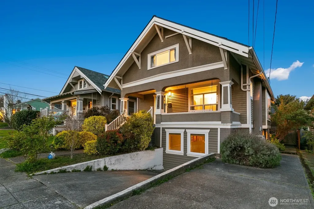 3936 Woodland Park Avenue N Seattle WA 98103