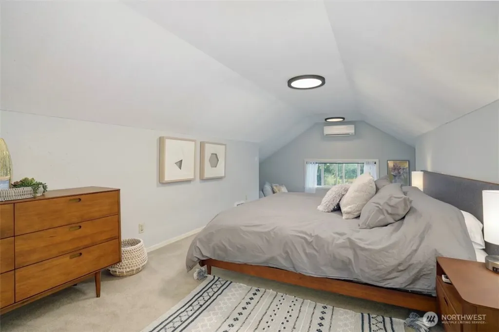 3936 Woodland Park Avenue N Seattle WA 98103