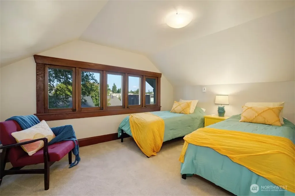 3936 Woodland Park Avenue N Seattle WA 98103