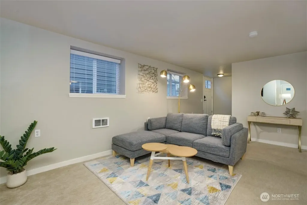 3936 Woodland Park Avenue N Seattle WA 98103