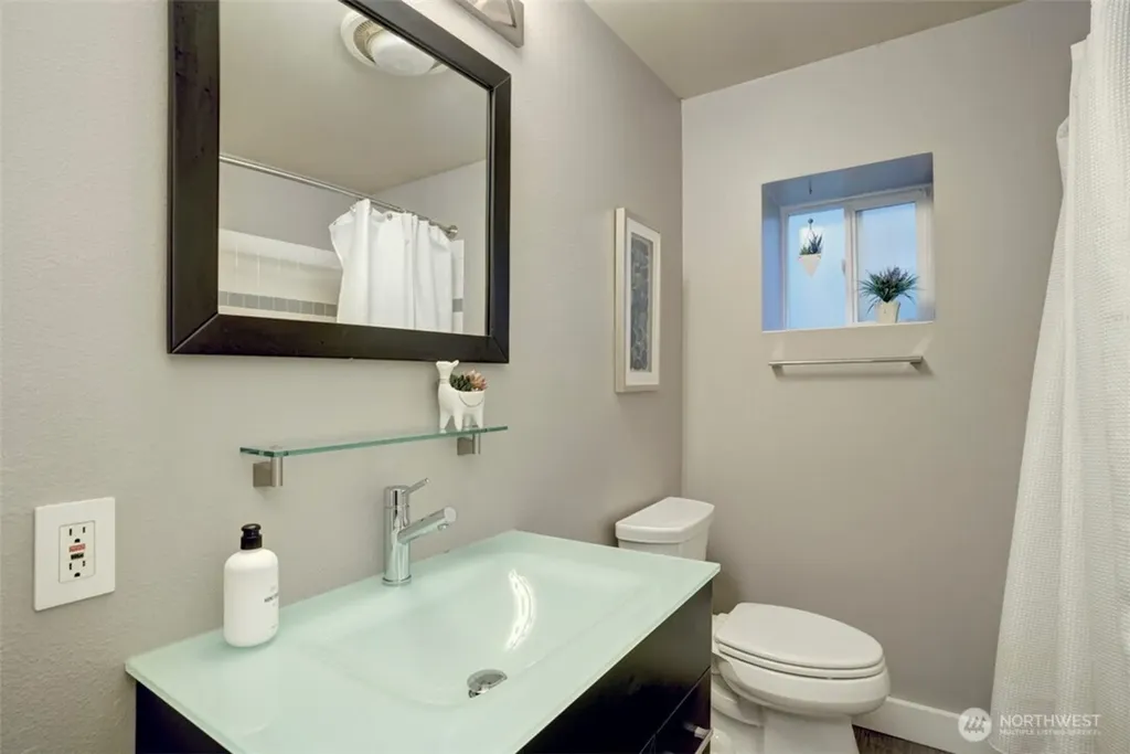 3936 Woodland Park Avenue N Seattle WA 98103