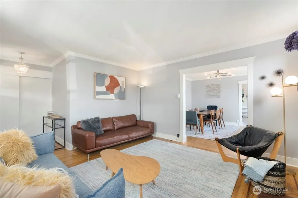 3936 Woodland Park Avenue N Seattle WA 98103