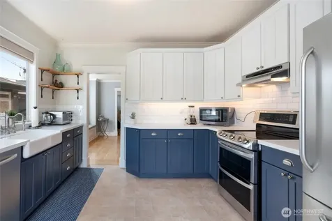 3936 Woodland Park Avenue N Seattle WA 98103
