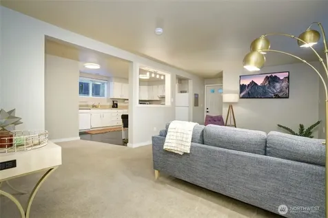 3936 Woodland Park Avenue N Seattle WA 98103