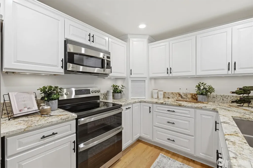 333 145th Place SE Bellevue WA 98007