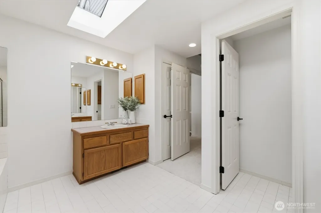 333 145th Place SE Bellevue WA 98007