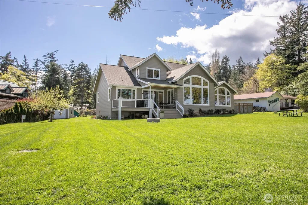 9367 Marshall Road Bow WA 98232