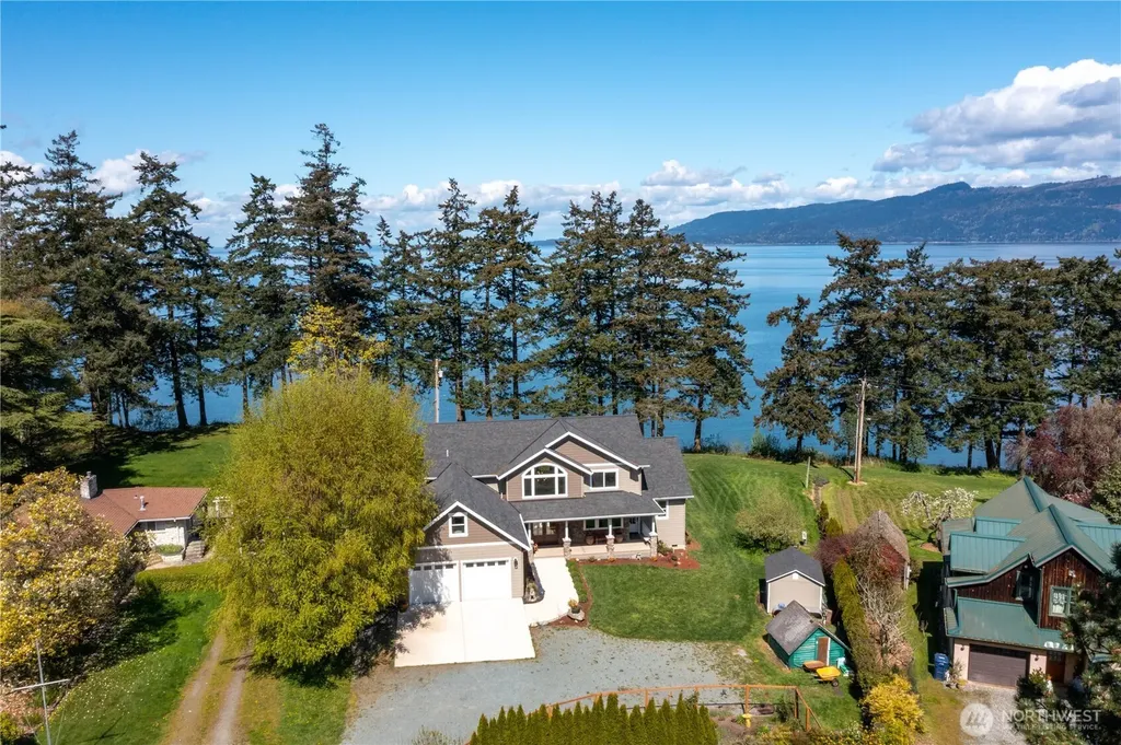 9367 Marshall Road Bow WA 98232