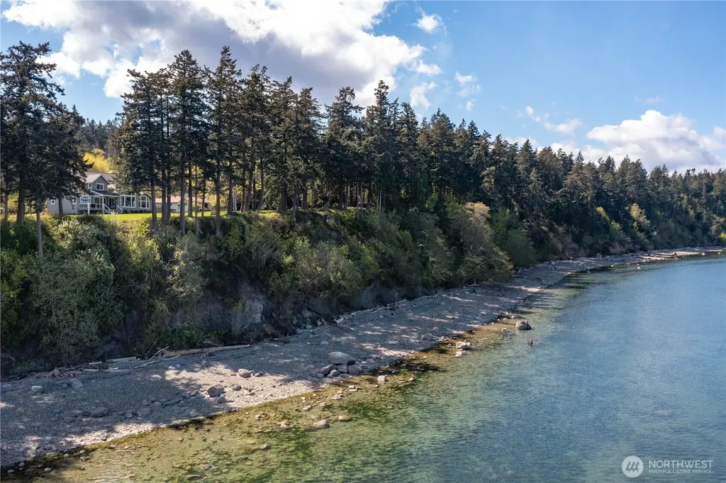 9367 Marshall Road Bow WA 98232