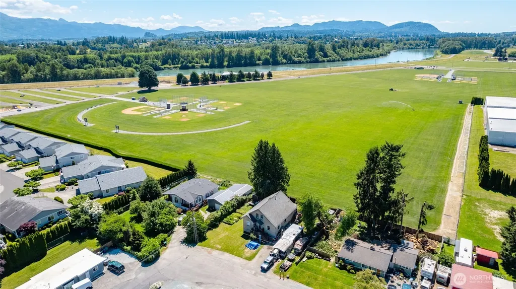 810 Cul De Sac Avenue Burlington WA 98233
