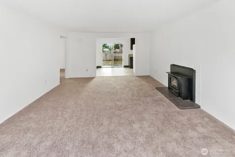 15408 74th Avenue E Puyallup WA 98375