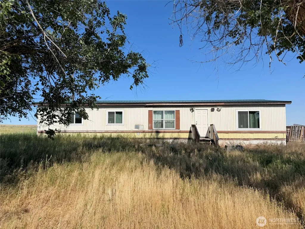 32498 Crick Road N Wilbur WA 99185