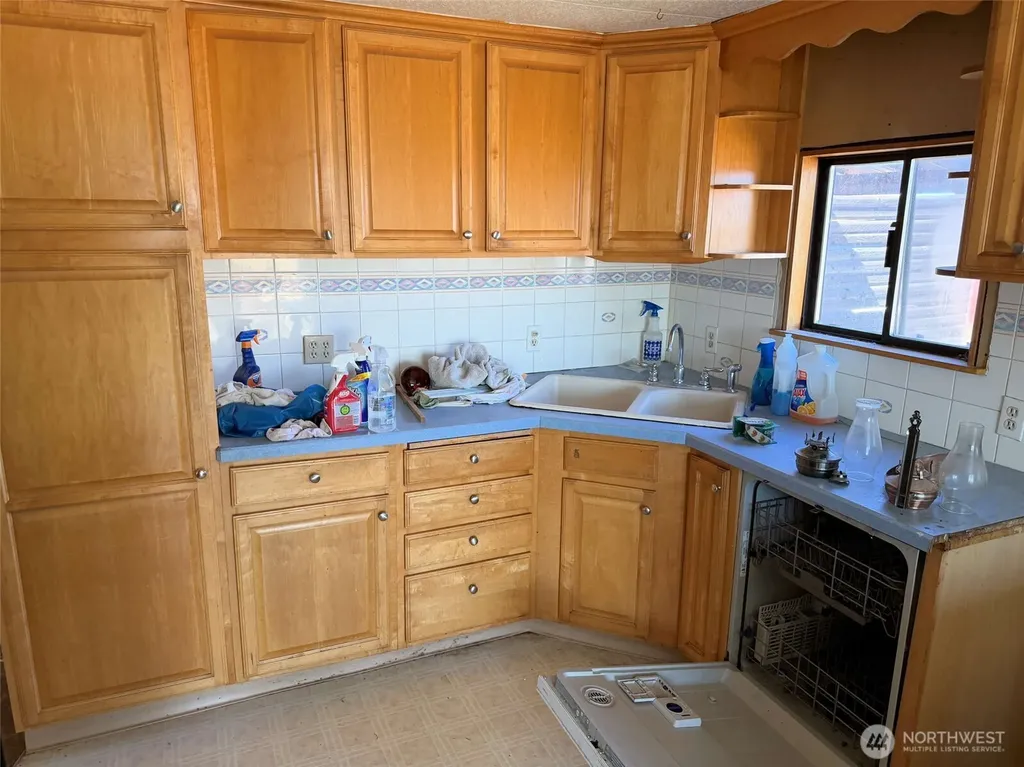 32498 Crick Road N Wilbur WA 99185