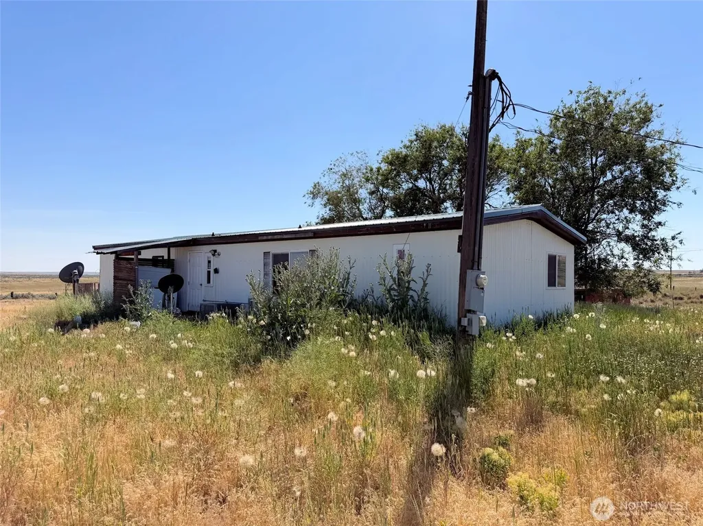 32498 Crick Road N Wilbur WA 99185