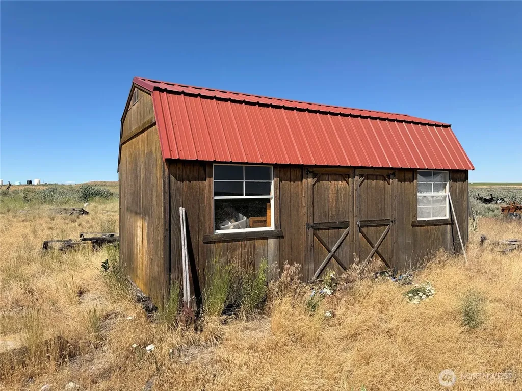 32498 Crick Road N Wilbur WA 99185