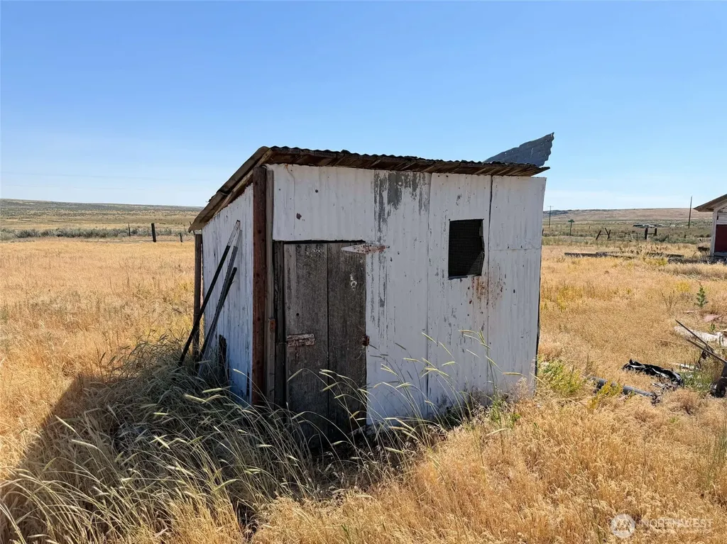 32498 Crick Road N Wilbur WA 99185