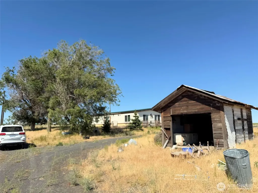 32498 Crick Road N Wilbur WA 99185