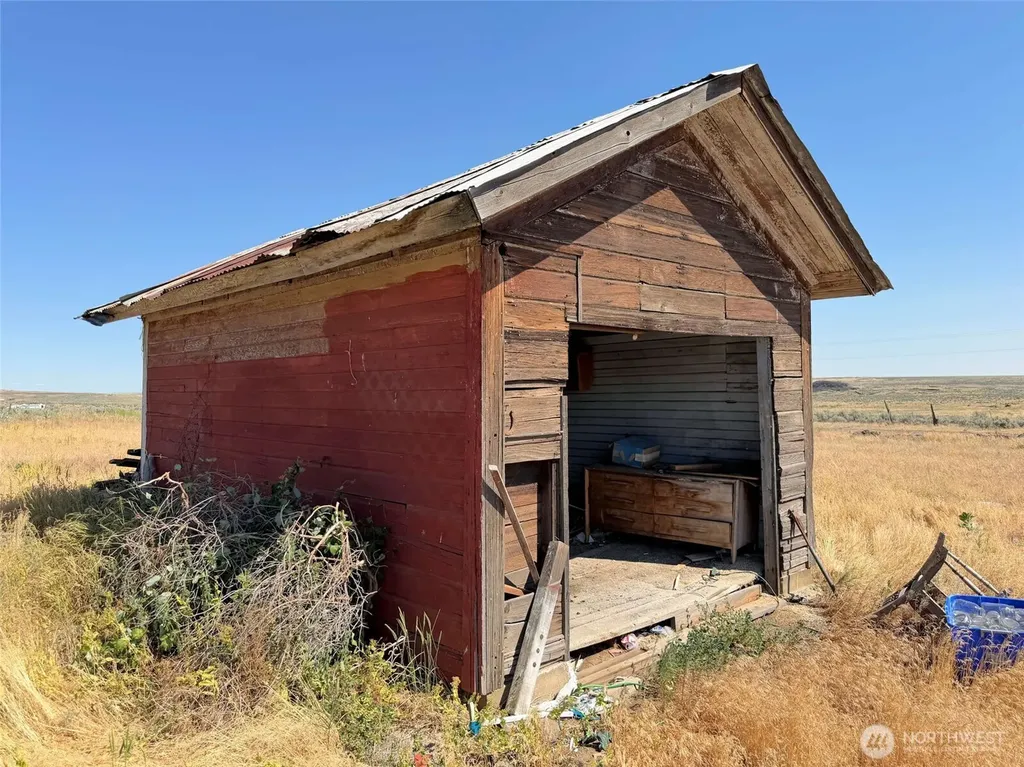 32498 Crick Road N Wilbur WA 99185