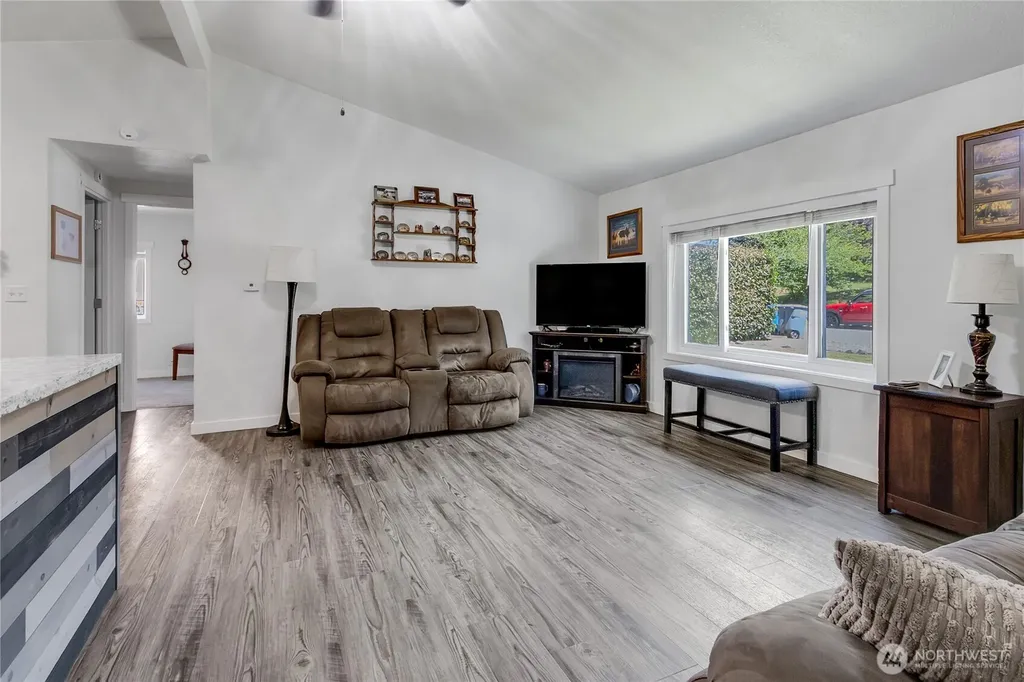 16302 118th Avenue Ct E Puyallup WA 98374