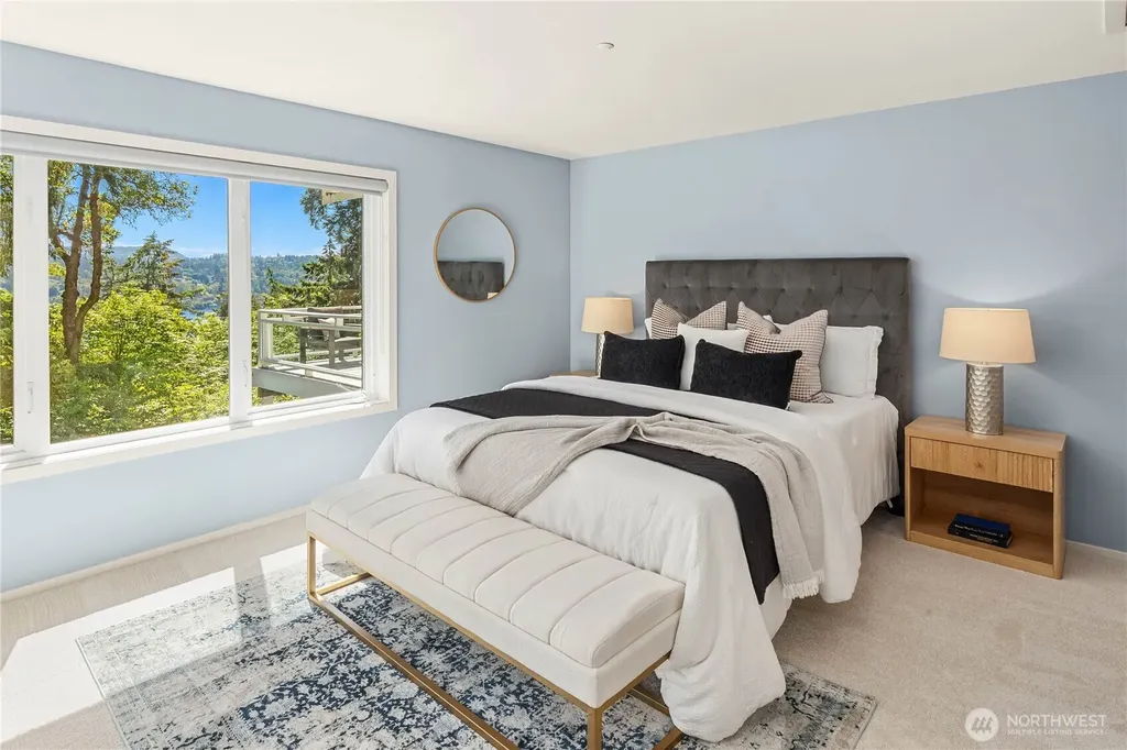 9210 Parkwood Ridge Road Mercer Island WA 98040