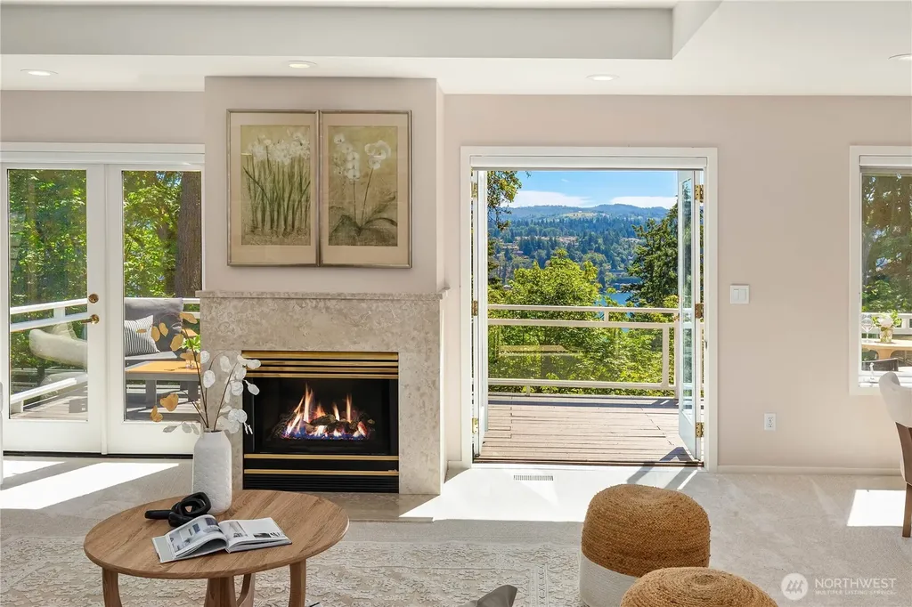 9210 Parkwood Ridge Road Mercer Island WA 98040